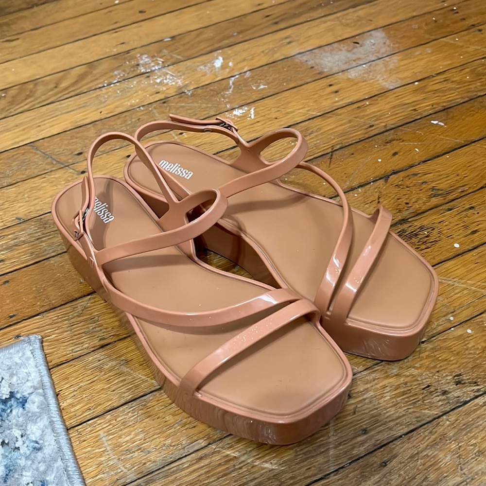 Melissa platform sandals